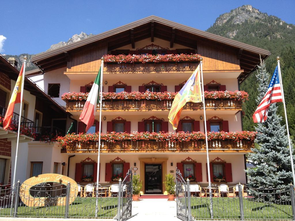 Albergo Garni Ajarnola Auronzo di Cadore Kültér fotó